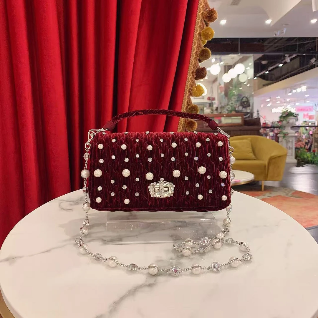 95新 Celine/思琳 缪缪满钻水钻链条包酒红色银扣丝绒/65217196