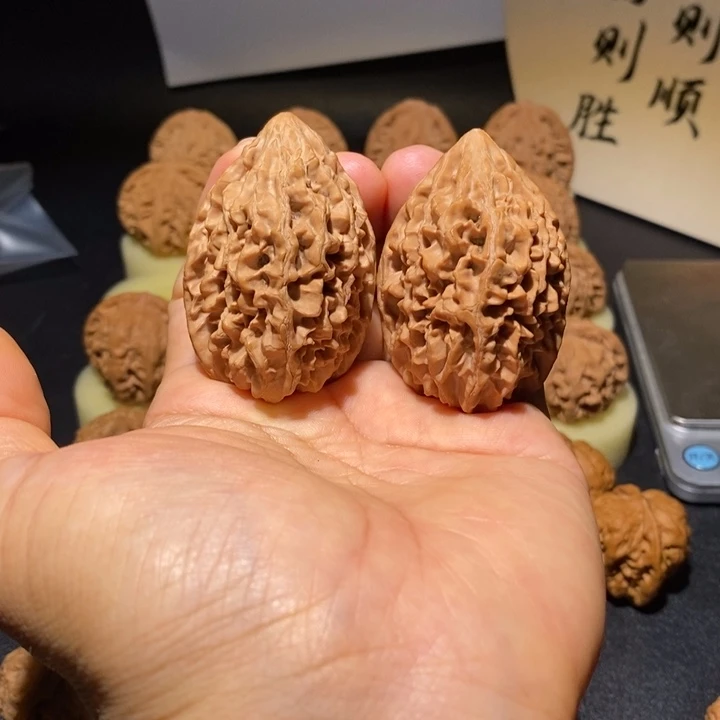 文玩核桃吊坠招财鼠36+