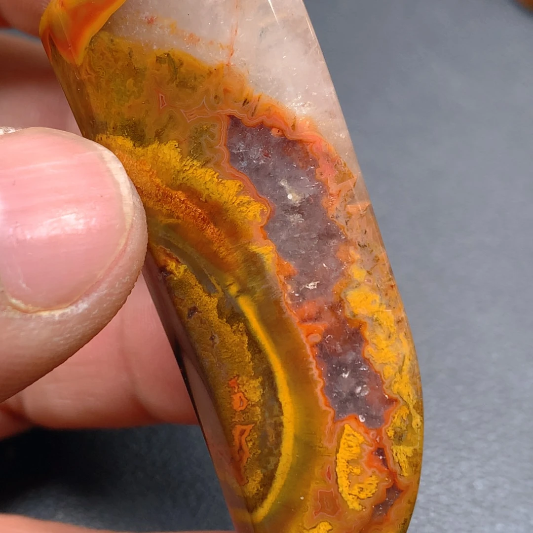 未镶嵌颈饰玛瑙/玉髓寻*