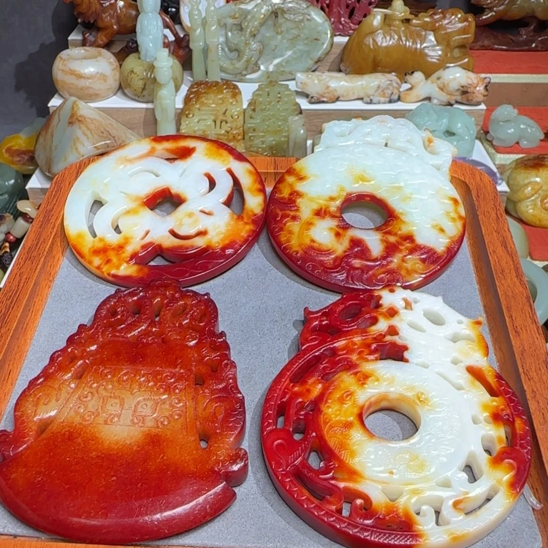 牛***王和田玉未镶嵌挂件