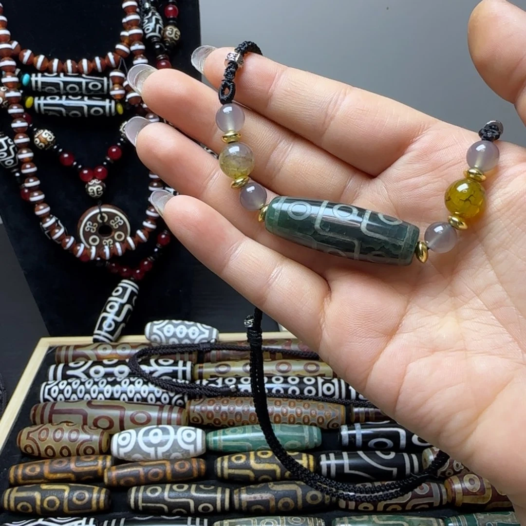 玛瑙/玉髓合金颈饰