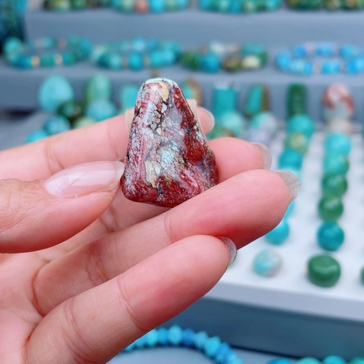 绿松石未镶嵌珠宝奇石