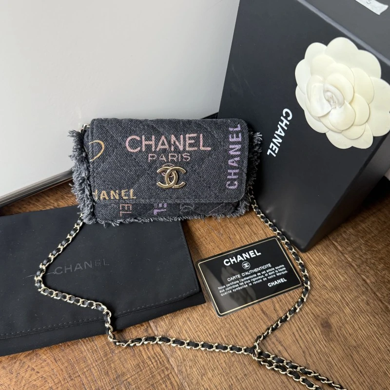 95新 Chanel/香奈儿 Azul-黑牛仔涂鸦流苏边woc mini斜挎包 50936