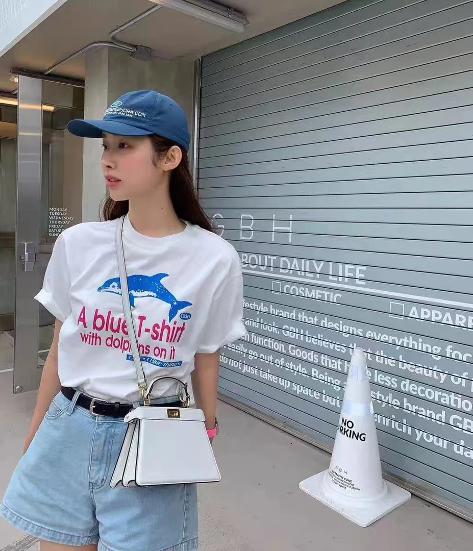 J101-J150春夏季韩系新款实体店品质韩版高级感女装气质短袖上衣