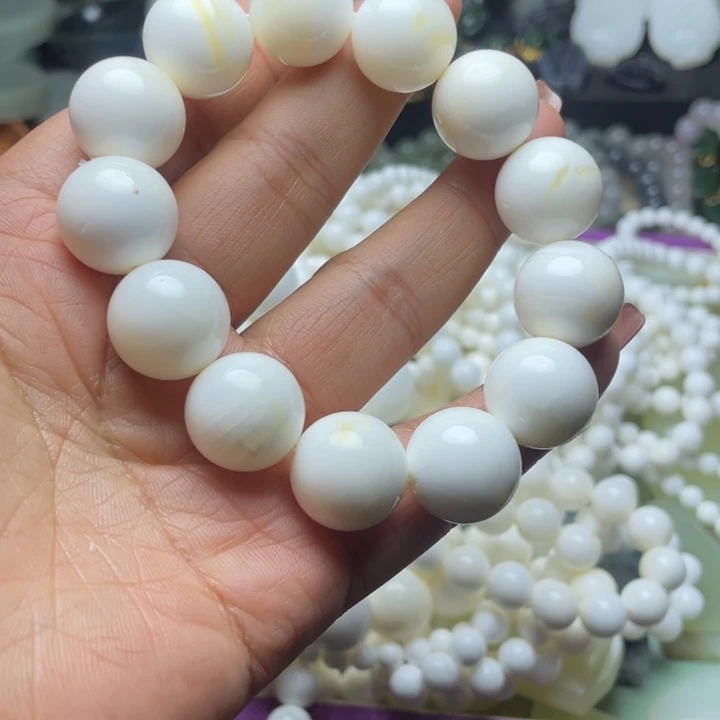 c***d软玉未镶嵌珠宝半成品