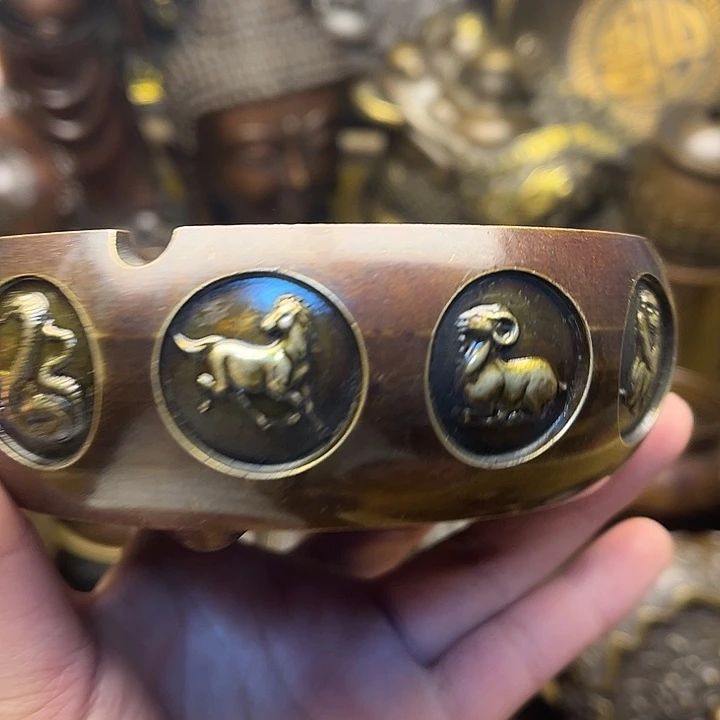 铜246885689579868867889