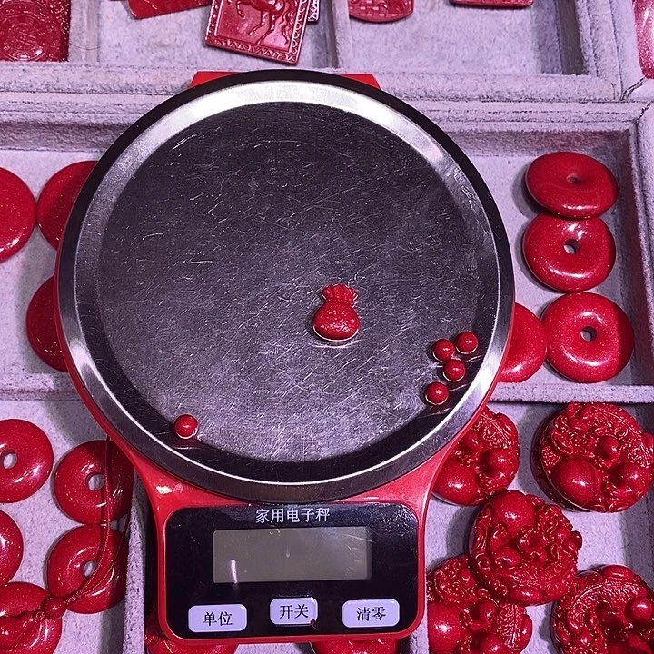 天然辰砂红晶砂福袋手机挂酒红色绳