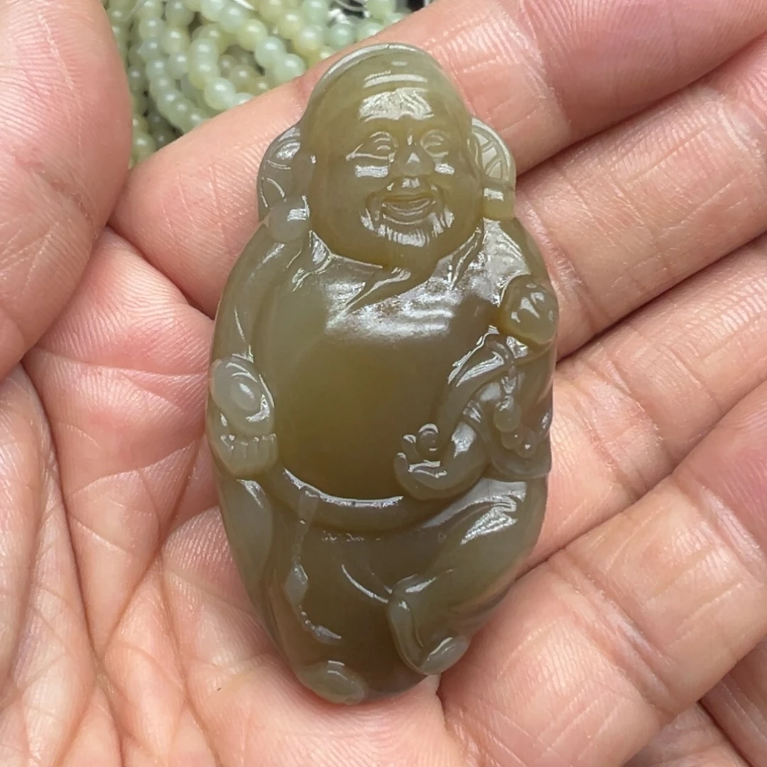 和田玉（糖玉）未镶嵌把件