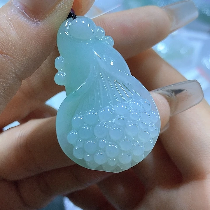 颈饰未镶嵌翡翠天然翡翠A货吊坠