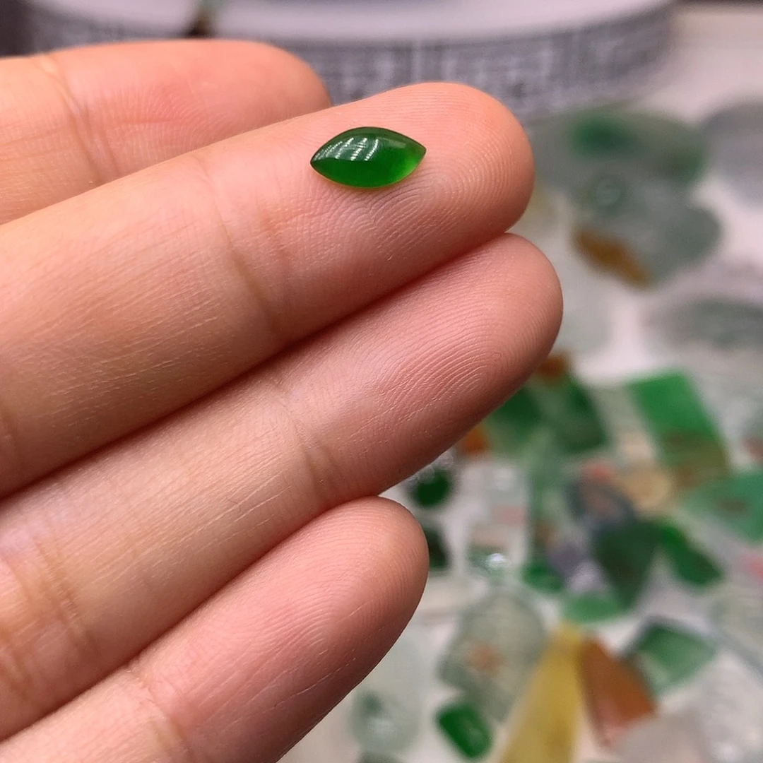 定制翡翠未镶嵌天然翡翠定制