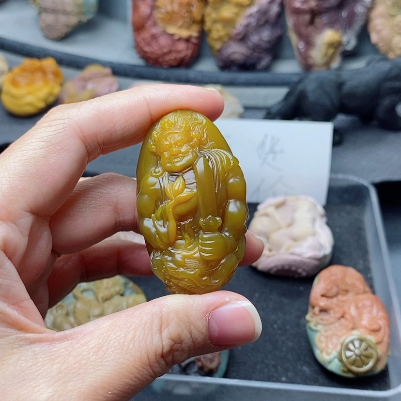 【闪购商品】定制石英质玉吊坠未镶嵌