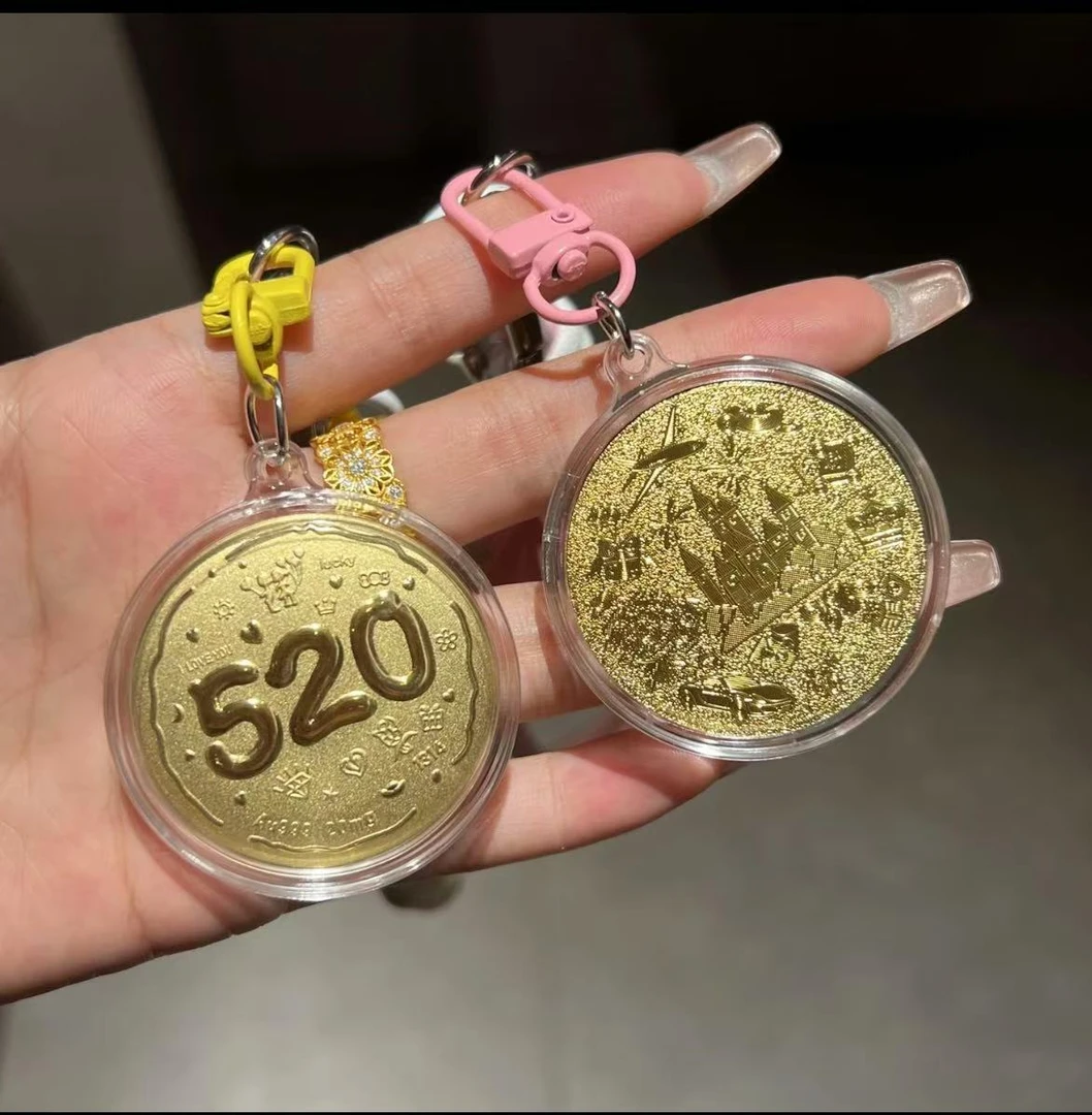 含金工艺品【深圳水贝】公主请发财小生日手机钥匙扣生日情人节礼物