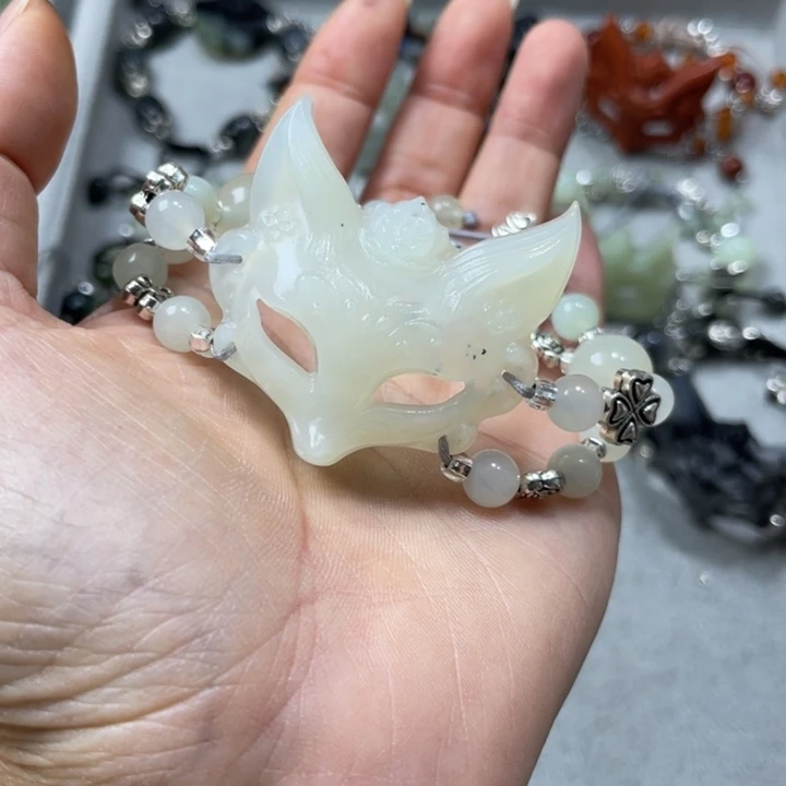 蛇纹石玉合金颈饰