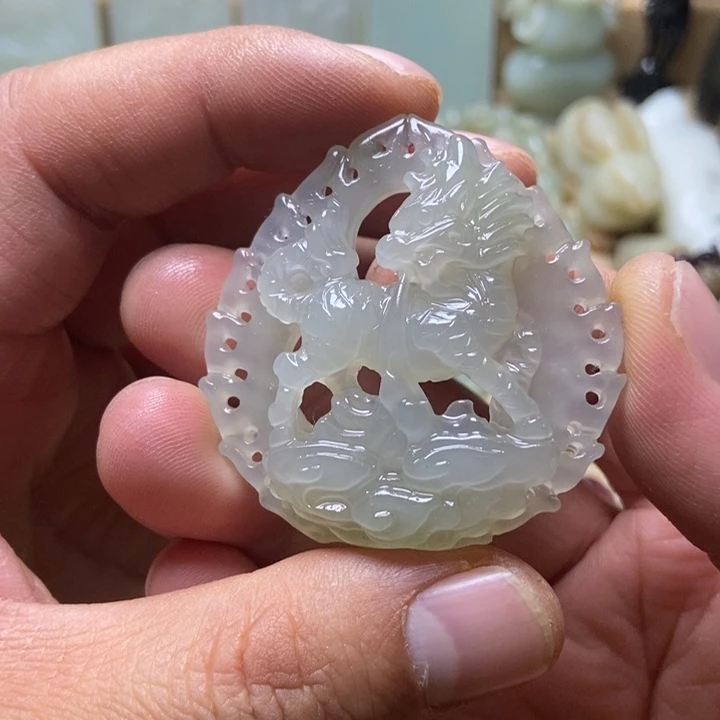 和田玉未镶嵌挂件