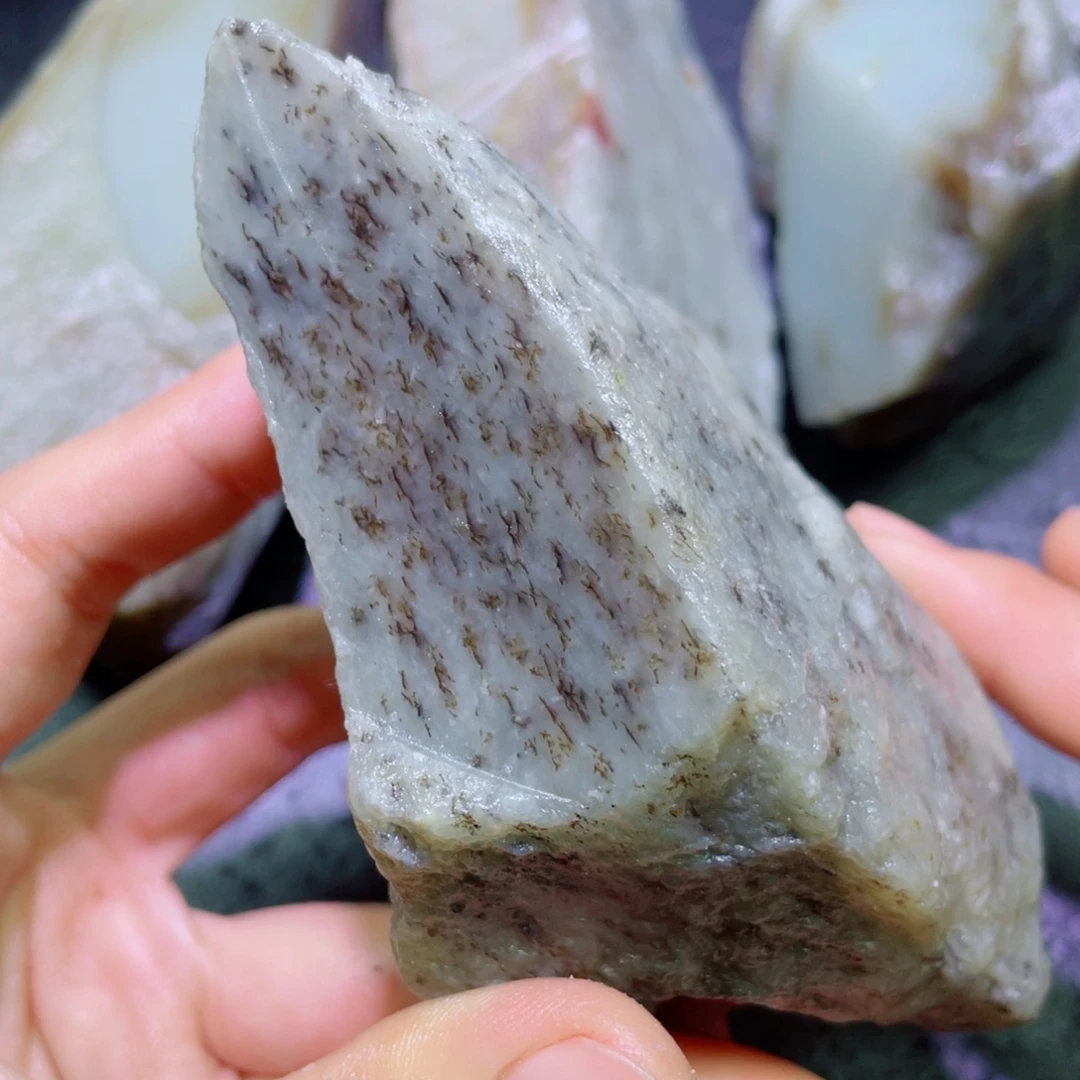 和田玉未镶嵌珠宝半成品