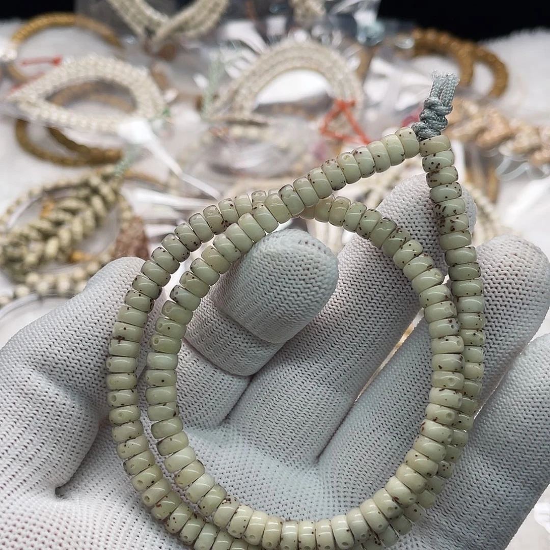 把件星月菩提玉化料3x6通体留白药片