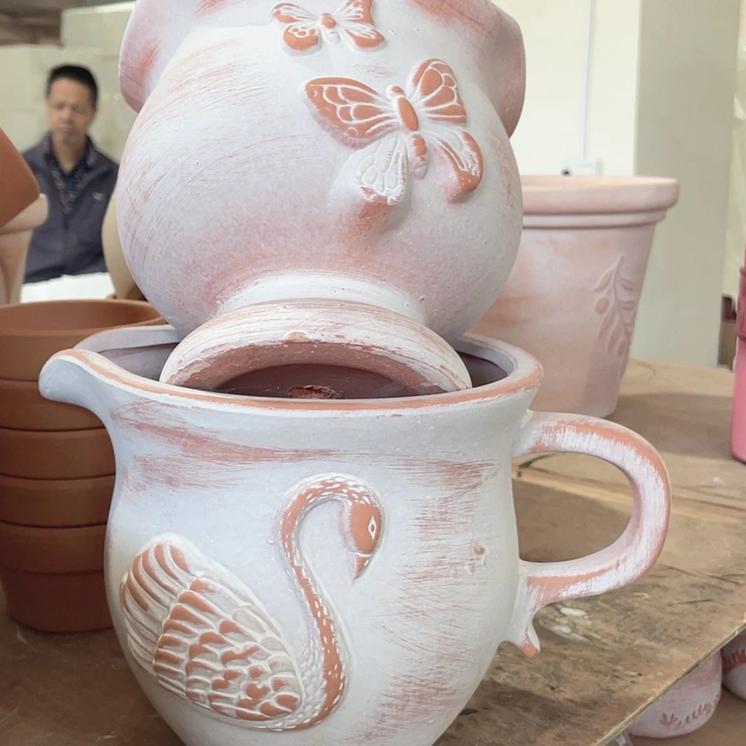 【闪购商品】红陶复古天鹅加双蝶