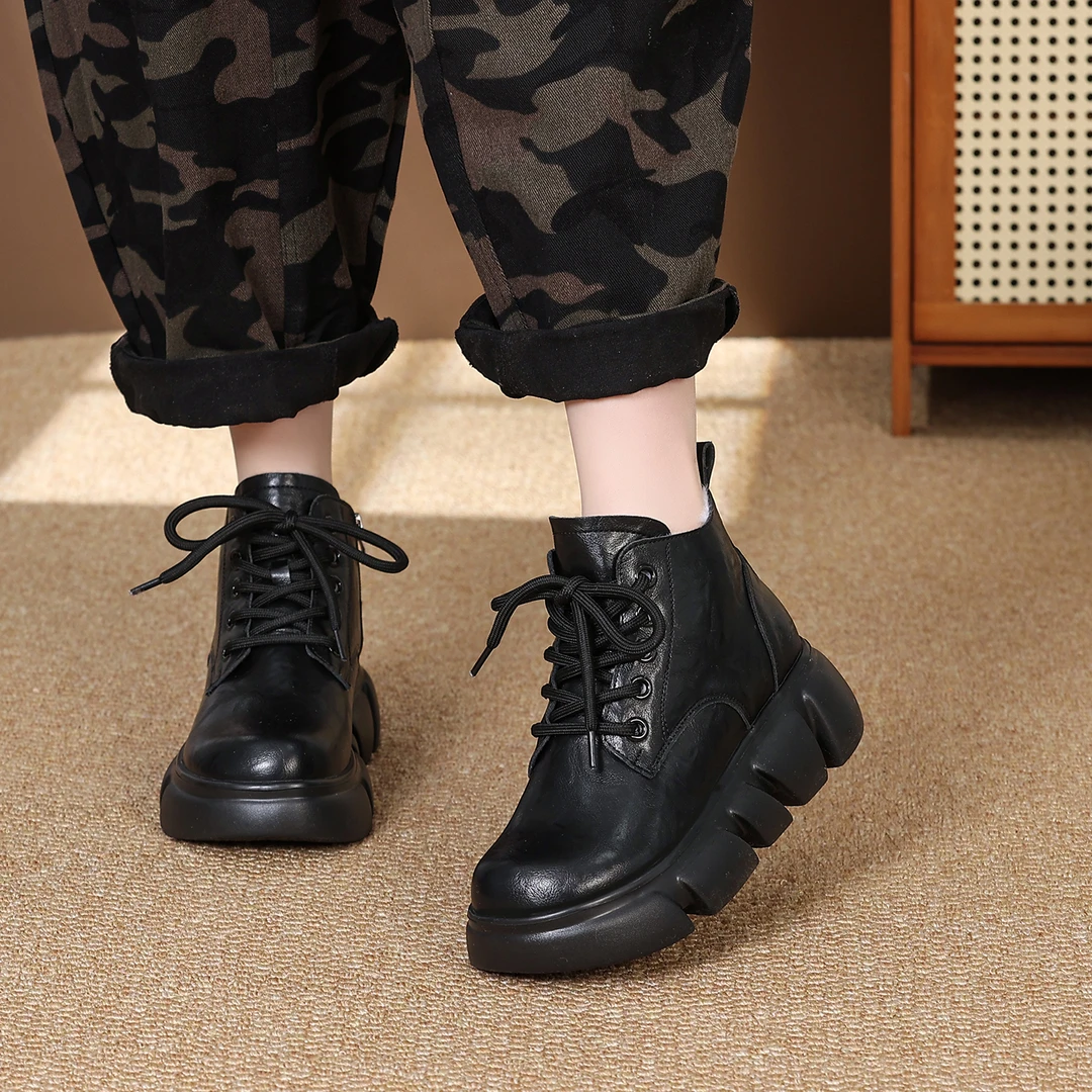 绵羊毛冬季低跟女纯色马丁靴靴子厚底高帮复古单靴英伦风圆头系带