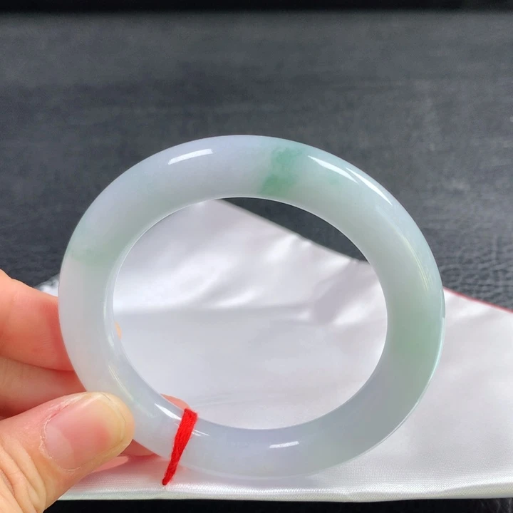 翡翠未镶嵌手镯（圆镯）53➕