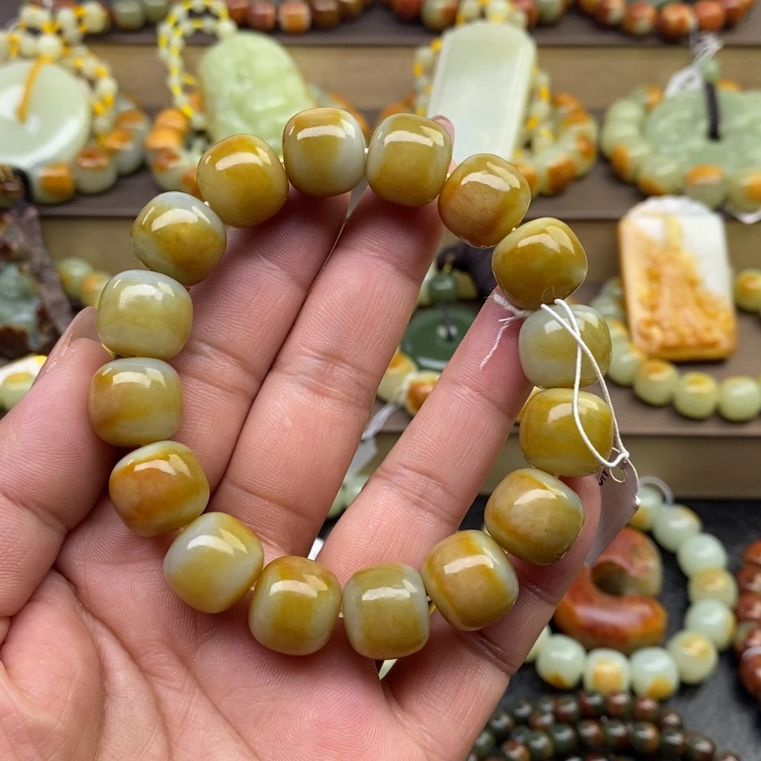 透闪石质玉未镶嵌手串