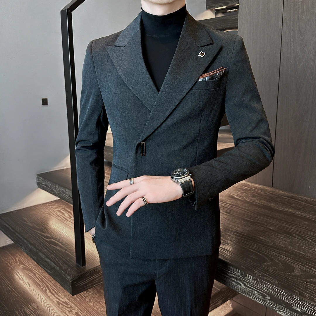 2025新款设计感男士休闲西服秋冬季潮流痞帅戗驳领小西装外套男款