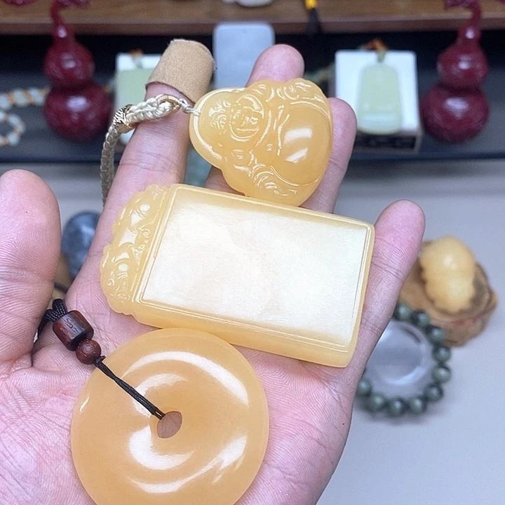 和田玉未镶嵌颈饰