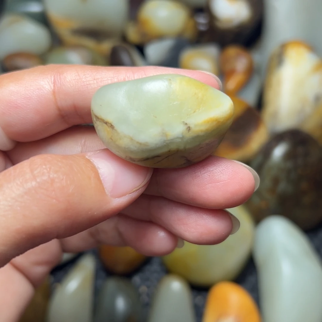 和田玉未镶嵌挂件A17