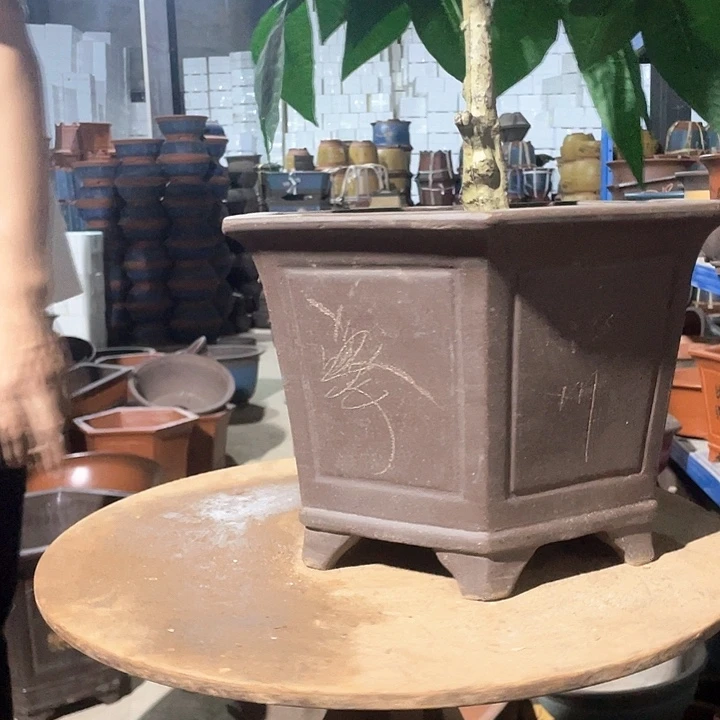 32刻绘六方花盆花盆