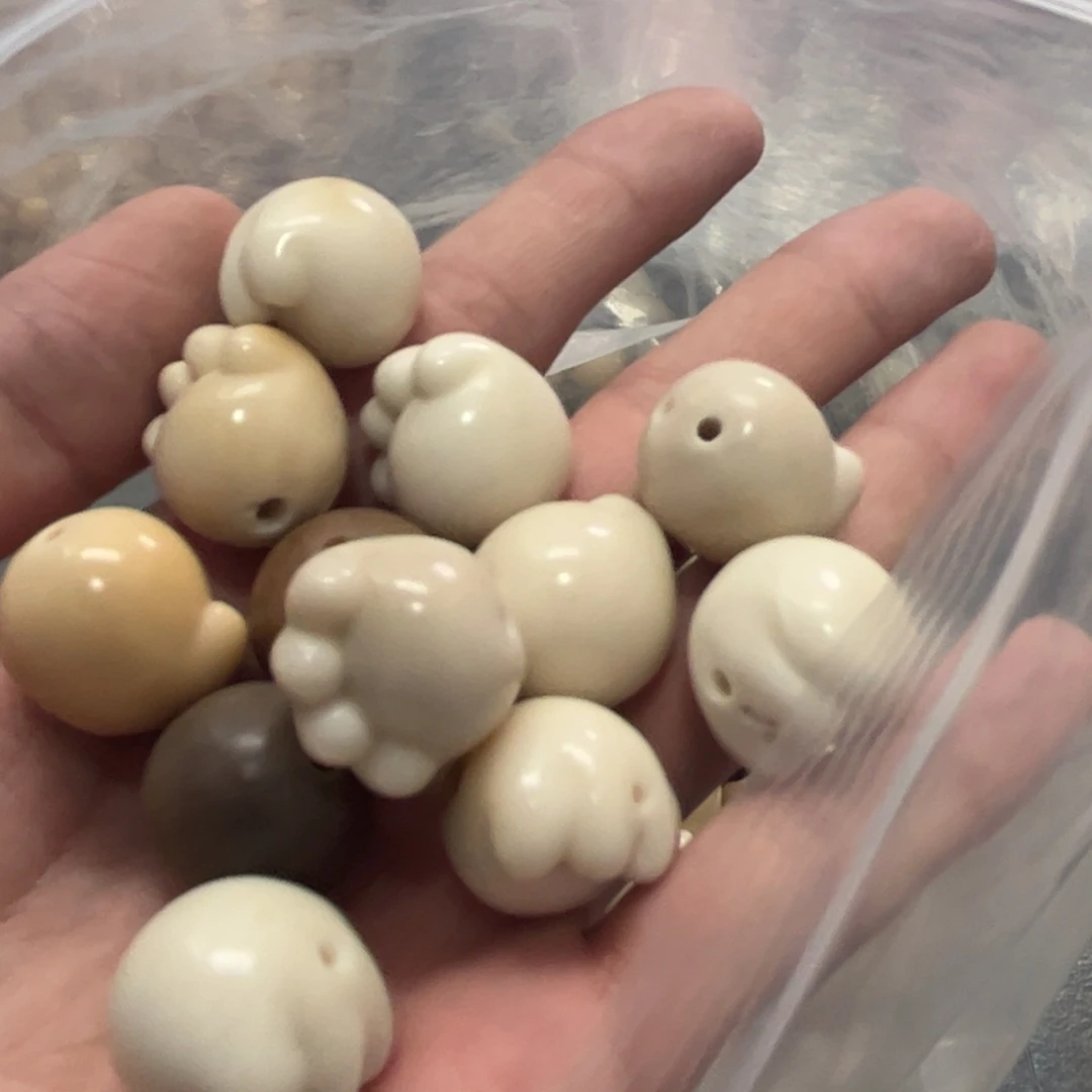 【闪购商品】白玉菩提吊坠z20/5颗微瑕