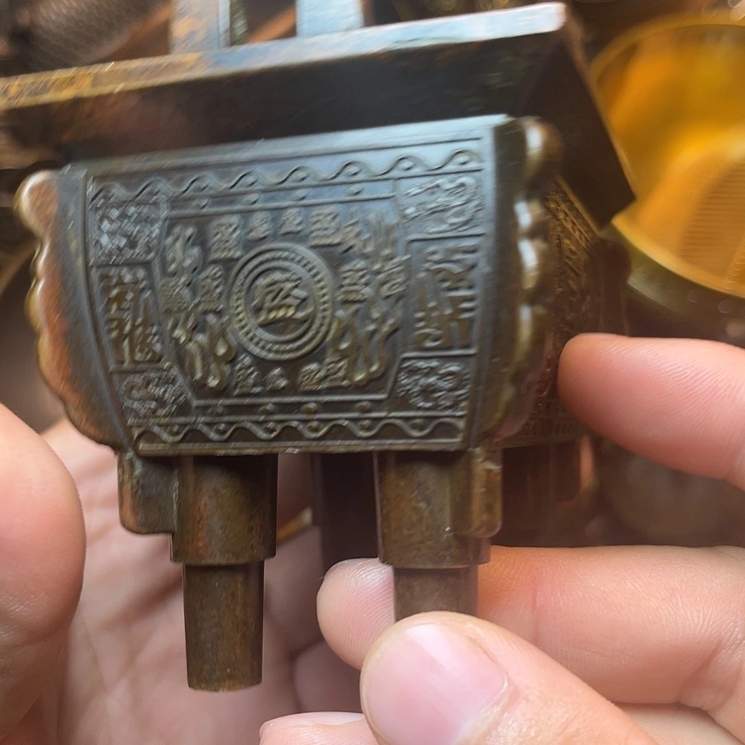 精美铜器工艺品等
