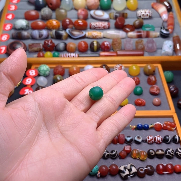 玛瑙/玉髓颈饰未镶嵌今**天