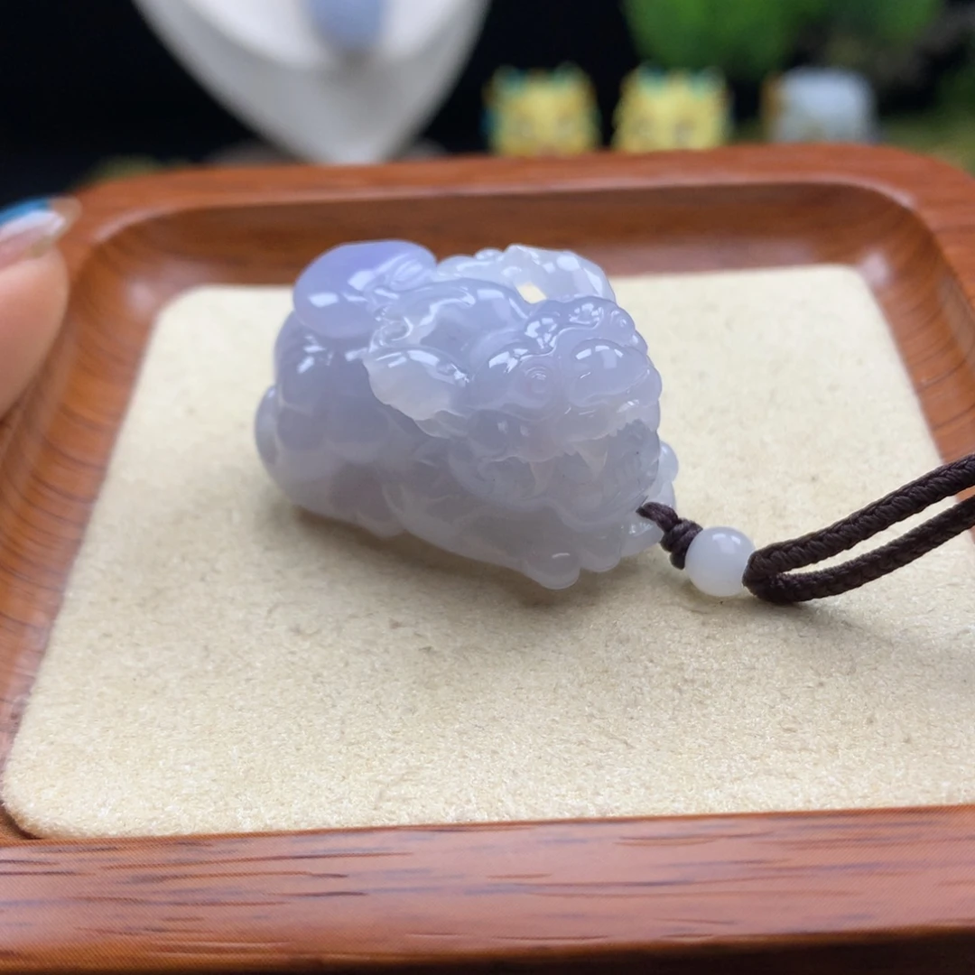 翡翠未镶嵌颈饰48