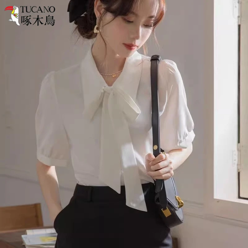 TUCANO/啄木鳥白色衬衫短袖女学院风夏季蝴蝶结通勤免烫缎面上衣