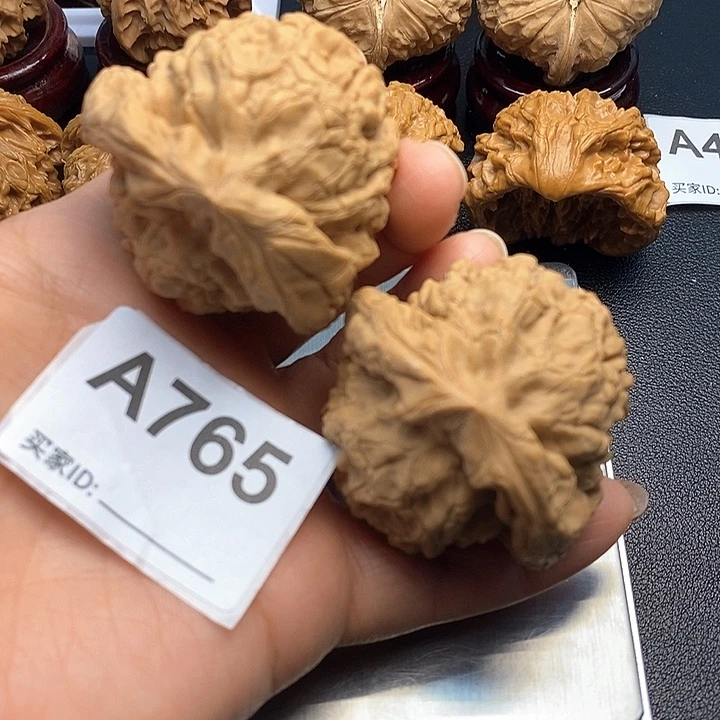 核桃龙鼎5.0克重60克，练手对