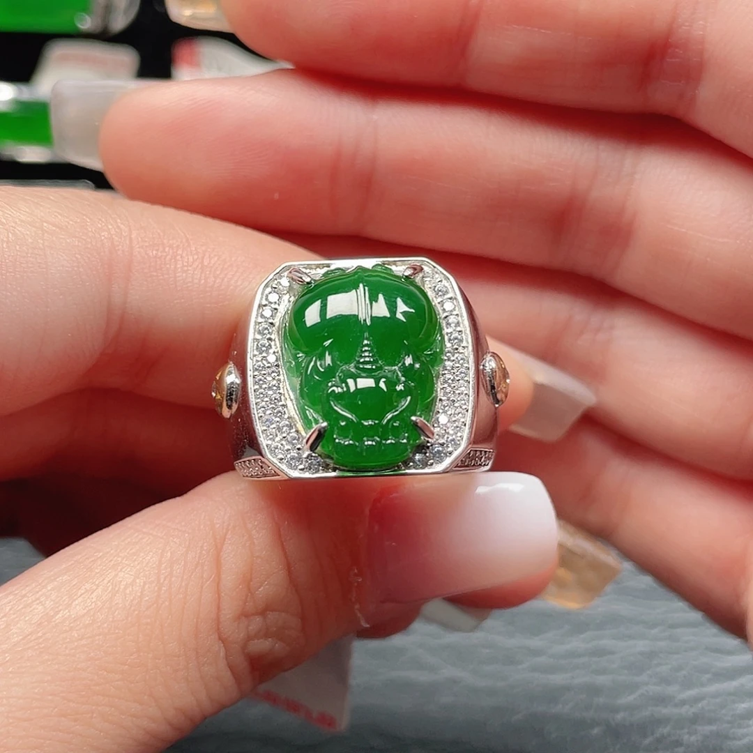 翡翠银S925镶嵌戒指没有运费险2304