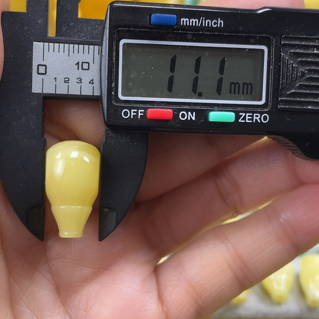 蜜蜡未镶嵌裸石19