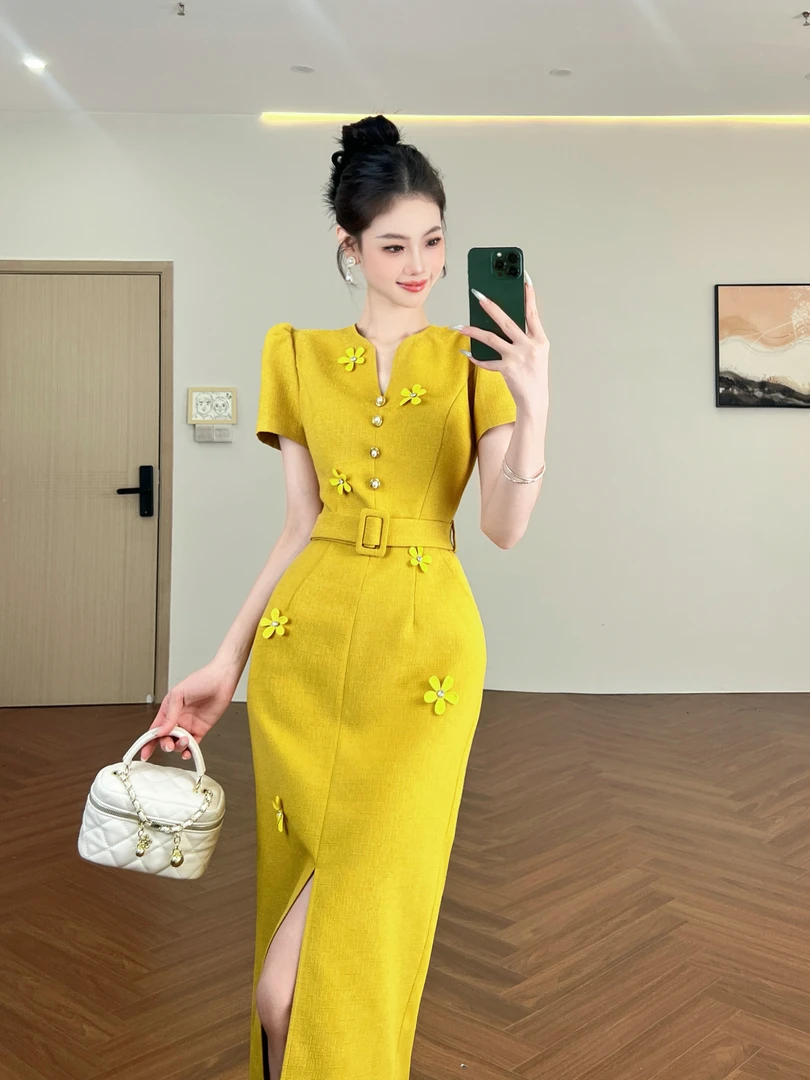 【少量现货】黄色高级感连衣裙女夏季长裙2025年新款气质立体花朵裙