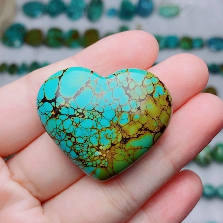 未镶嵌绿松石珠宝奇石