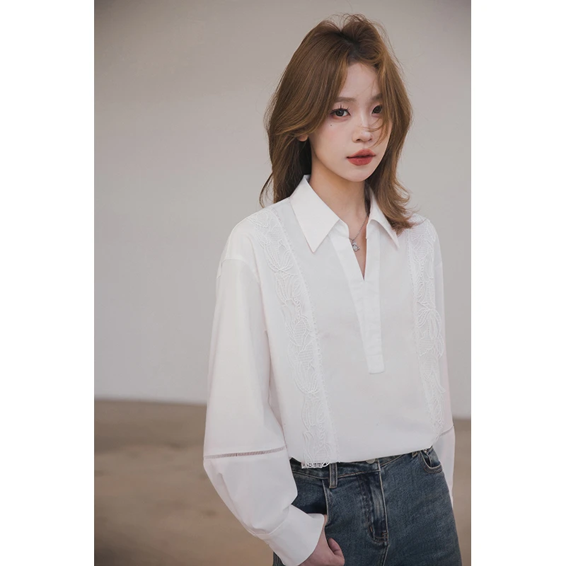 【季末折扣】繁花衬衫镂空花边+V形衬衫领