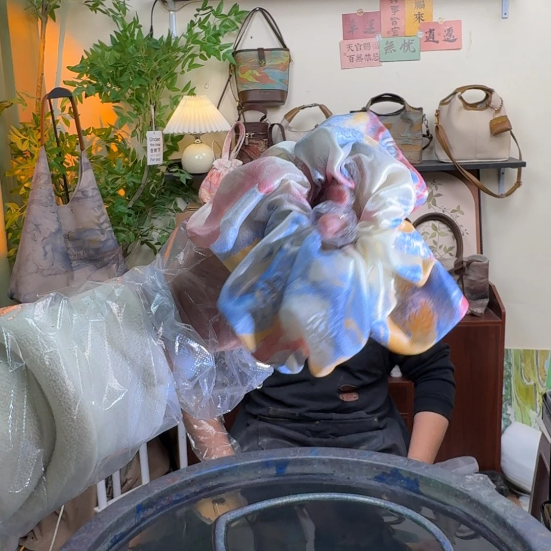 布艺非金属大肠发圈