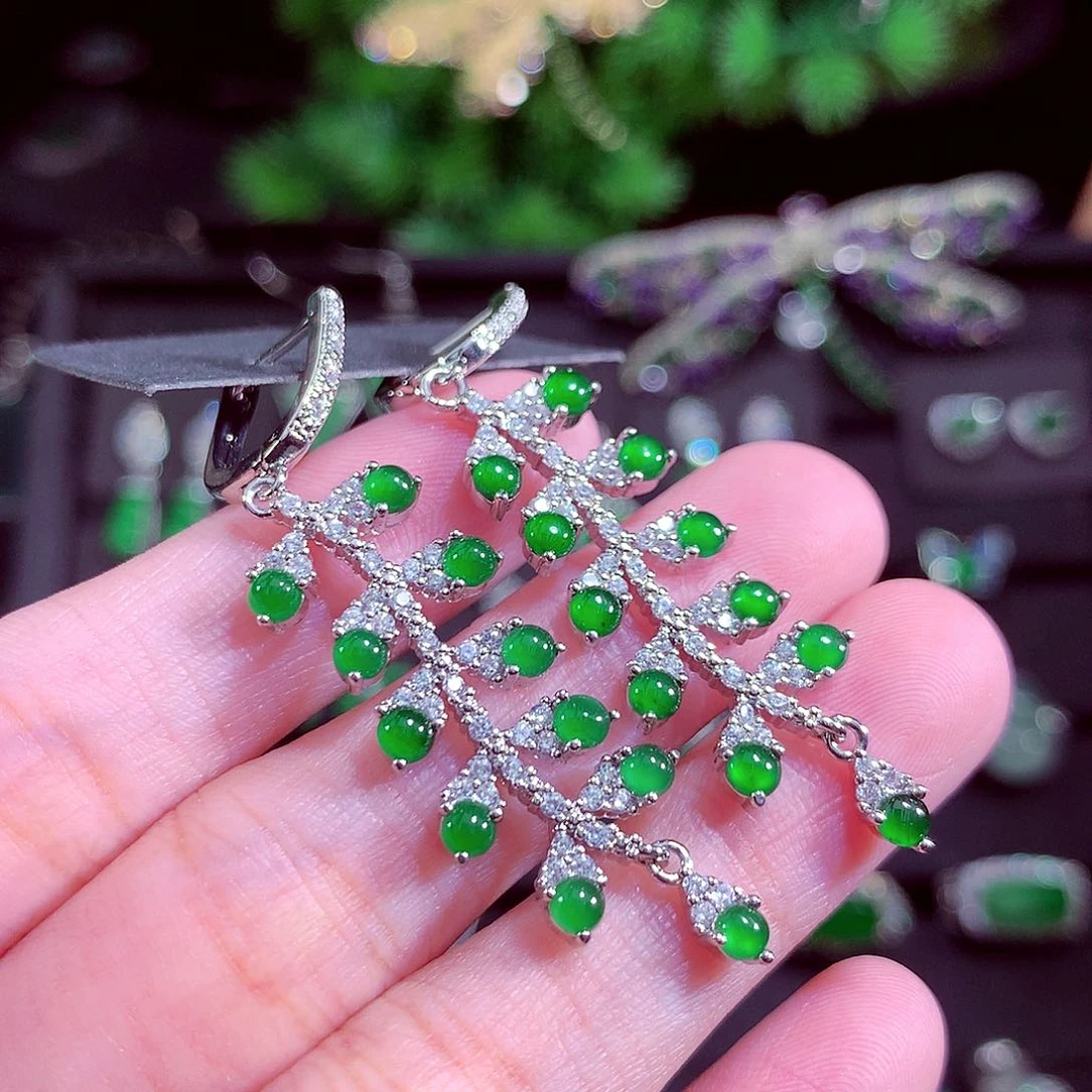 颈饰未镶嵌翡翠天然