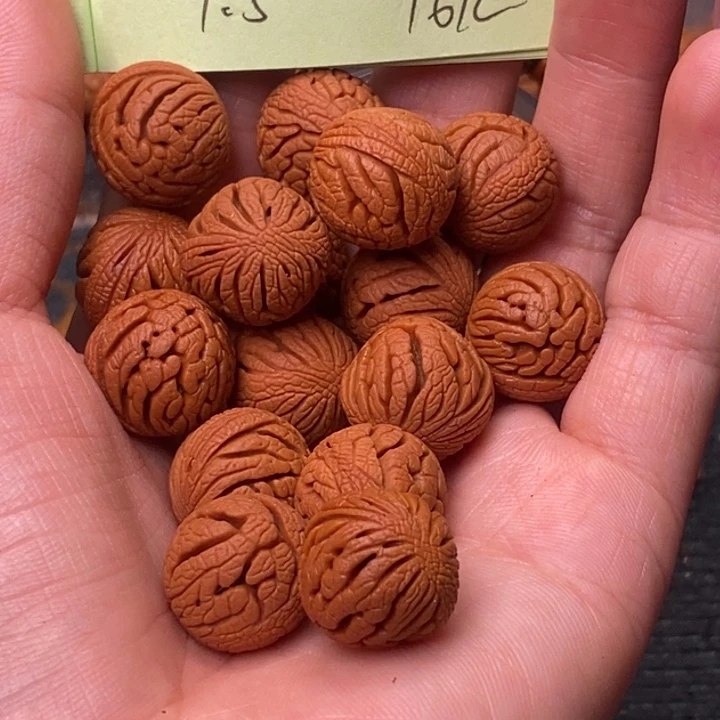 吊坠桃核秦岭龙纹桃核1