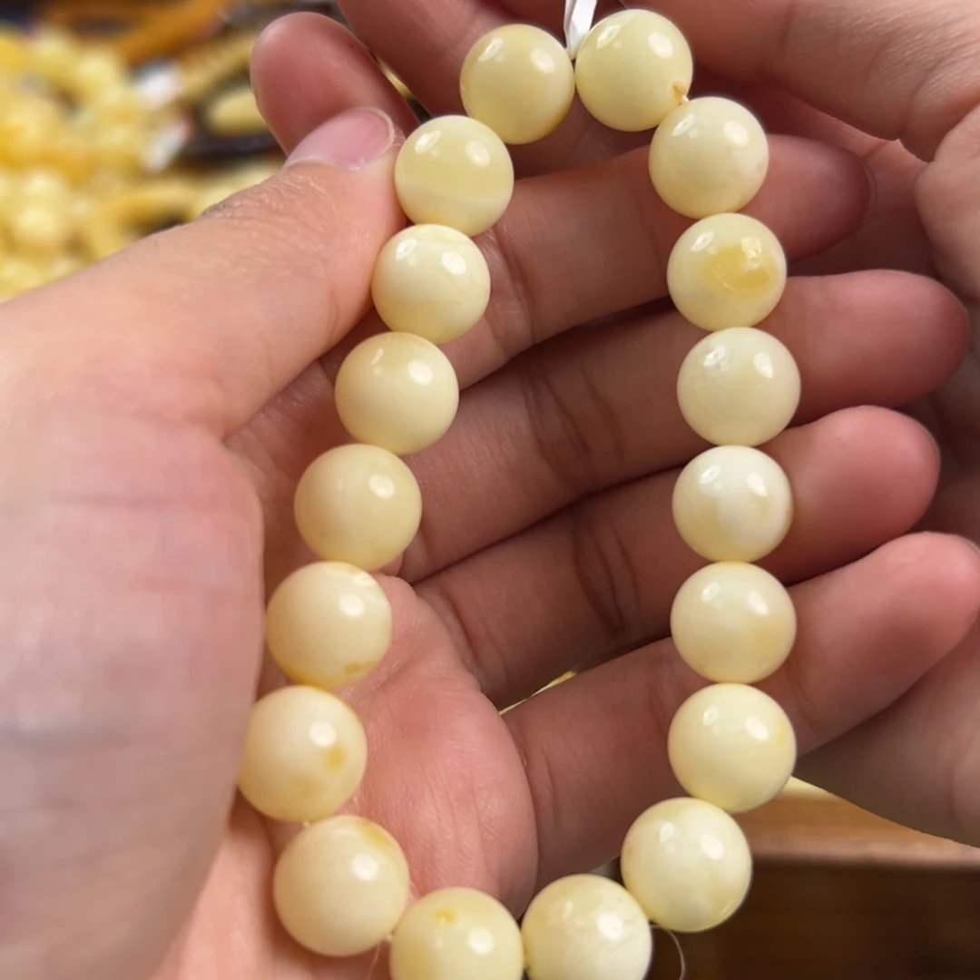 未镶嵌琥珀珠宝奇石