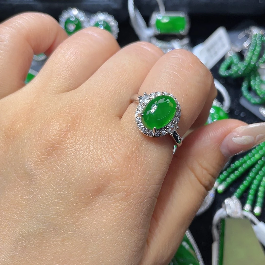 翡翠颈饰银S925镶嵌翡翠