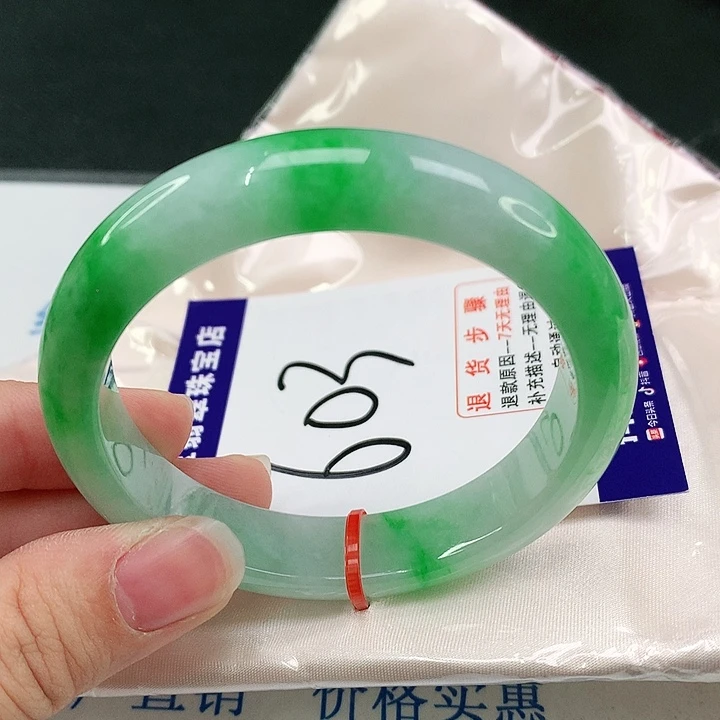 未镶嵌手镯翡翠翡翠