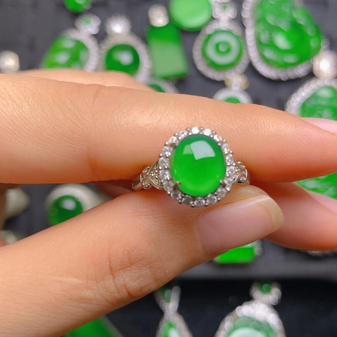 翡翠未镶嵌戒指戒指