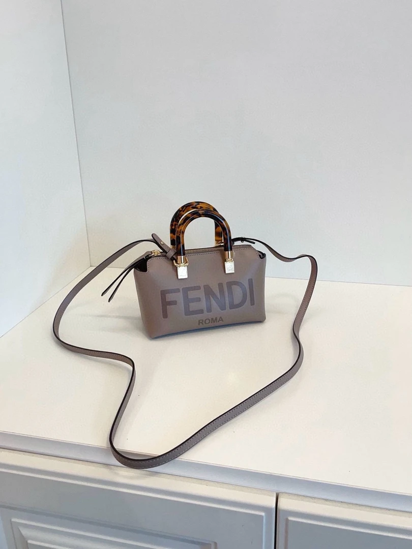 FENDI/芬迪 单肩包 斜挎 xm6218/2511