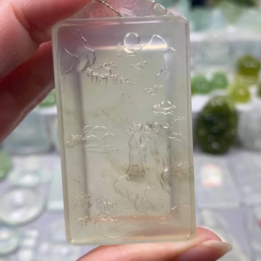 蛇纹石玉未镶嵌颈饰