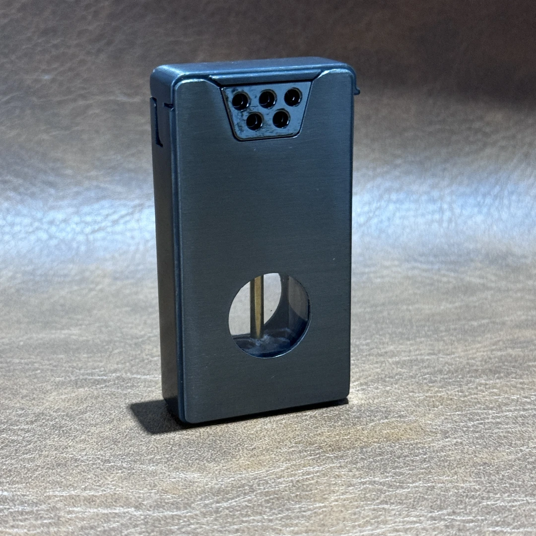 智能黑科技声控煤油打火机摇一摇点火防风煤油打火机ZQ