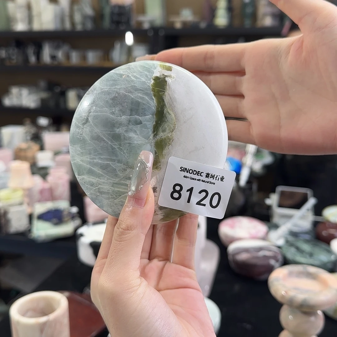 8120马尔代夫蓝舒芙蕾罐